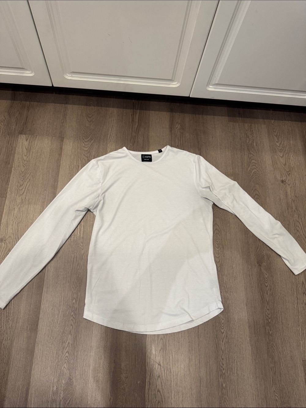 Cuts Clothing Men's Long-Sleeve Crewneck Shirt - White